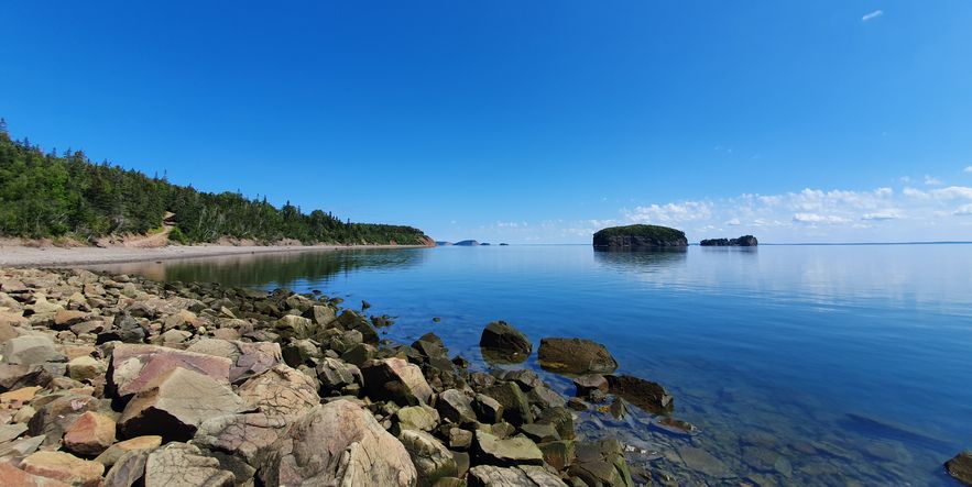 Photo of the Parrsboro coastline