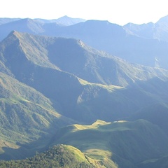 Photo showing green highlands of New Guinea