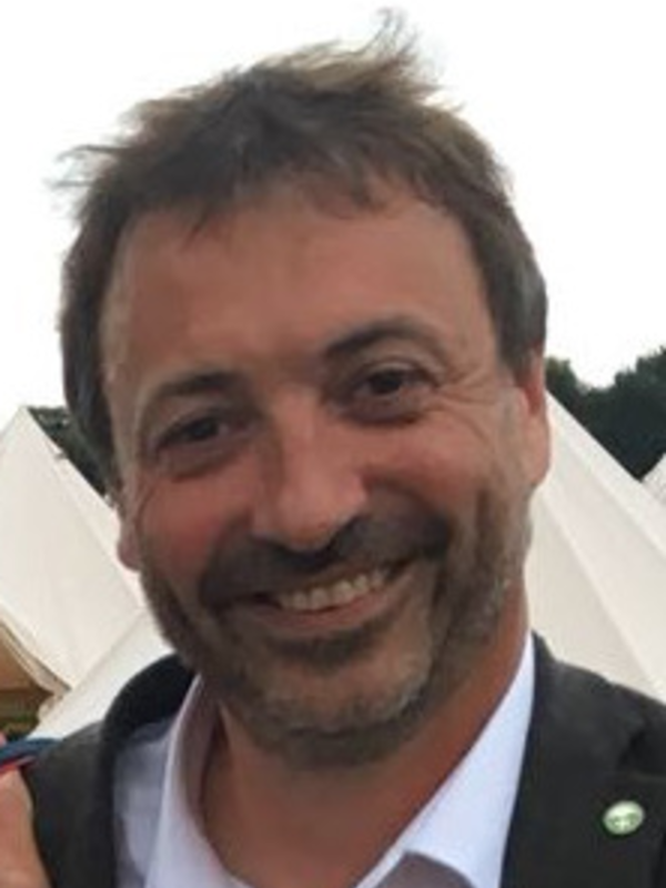  Neil  Marjoram 