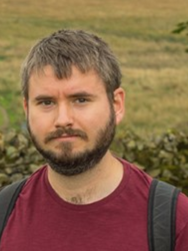 Dr. Zoltán  Taracsák