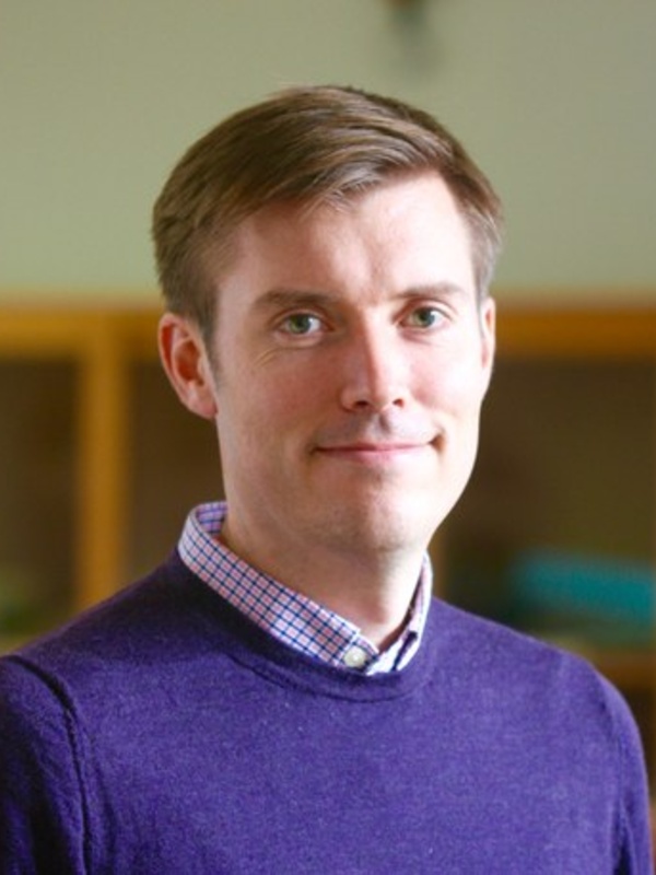 Dr Thomas Bauska
