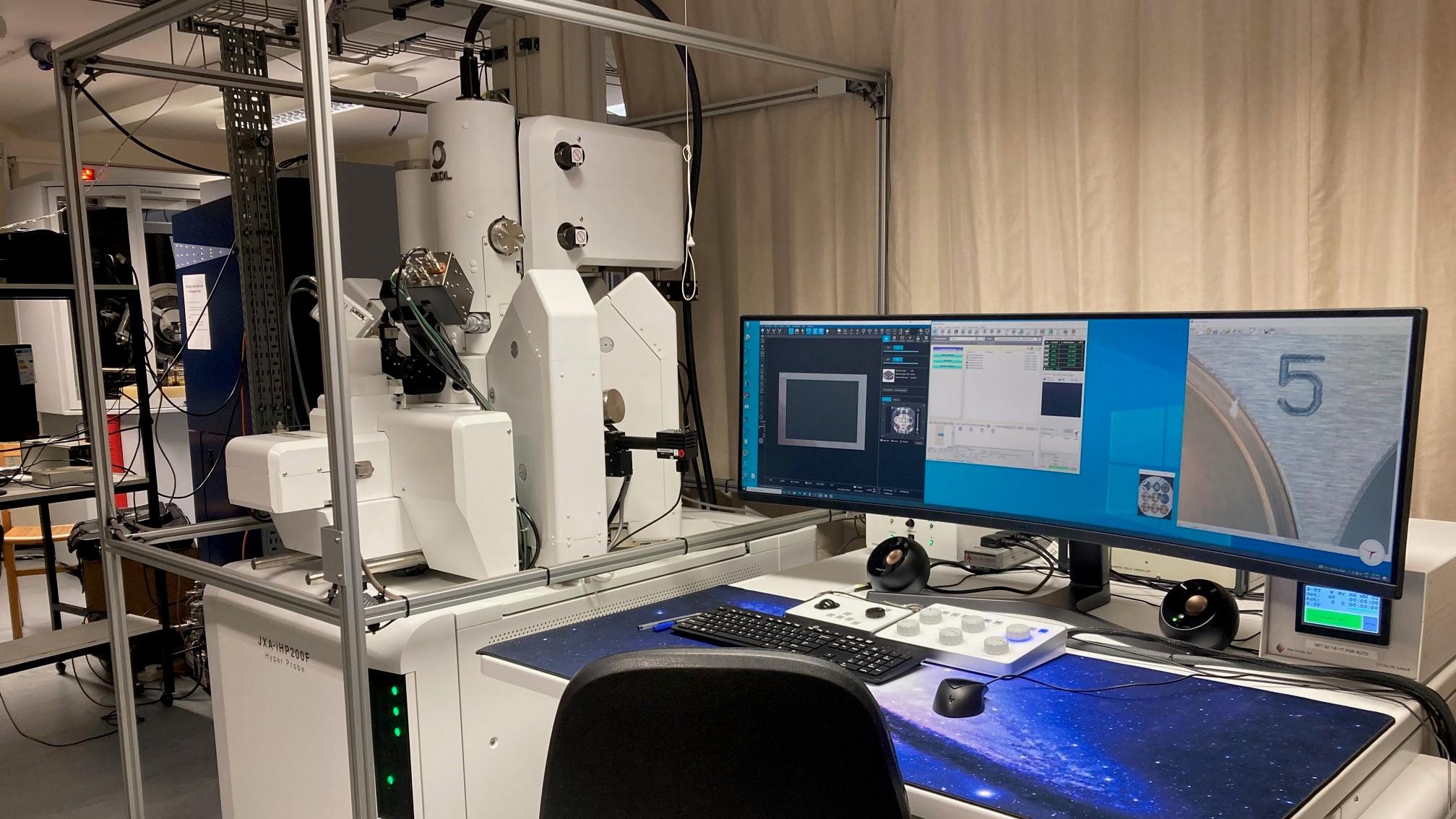 Photo of new lab instrument with computer screen