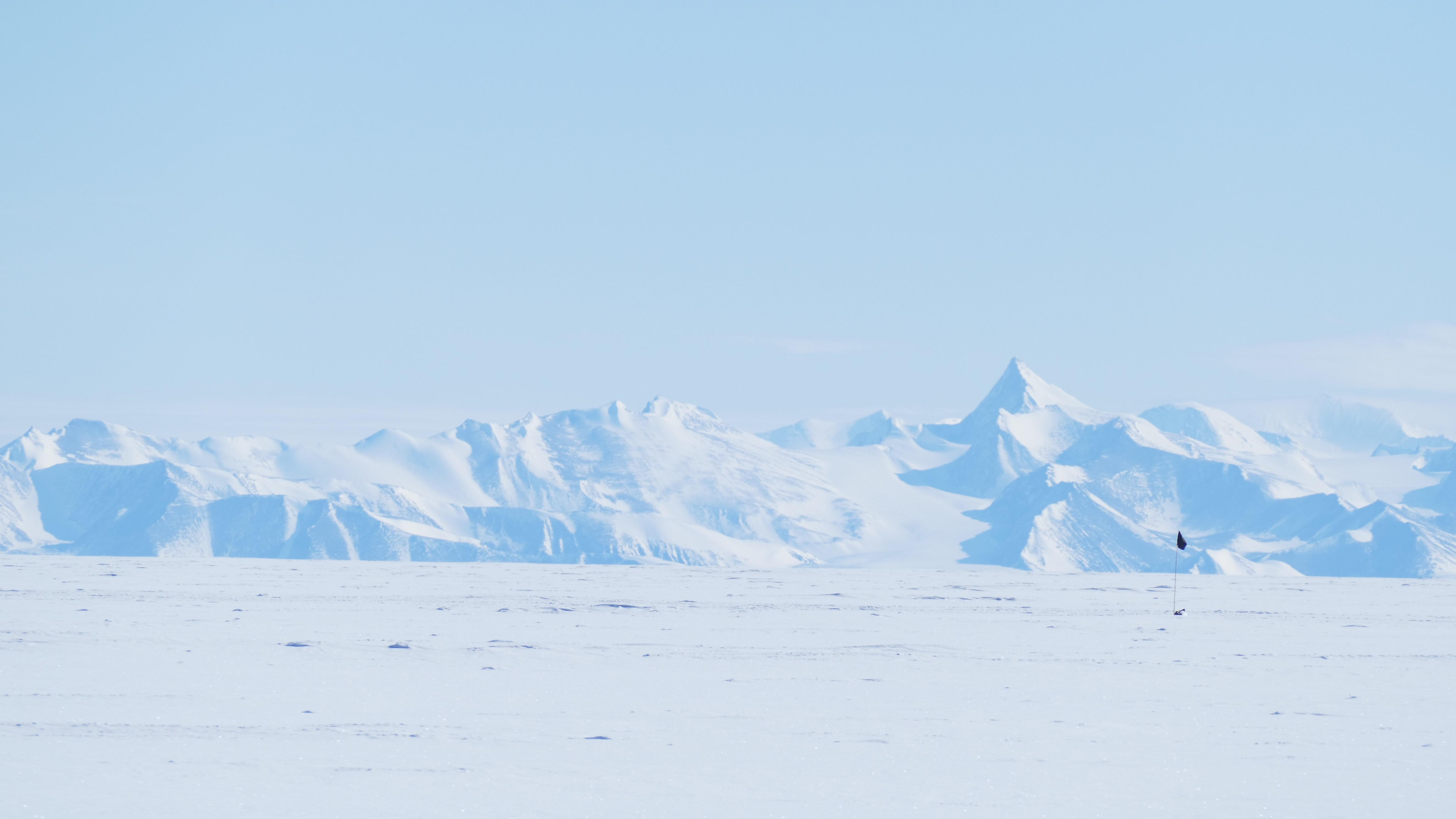 Image of snowing mountains