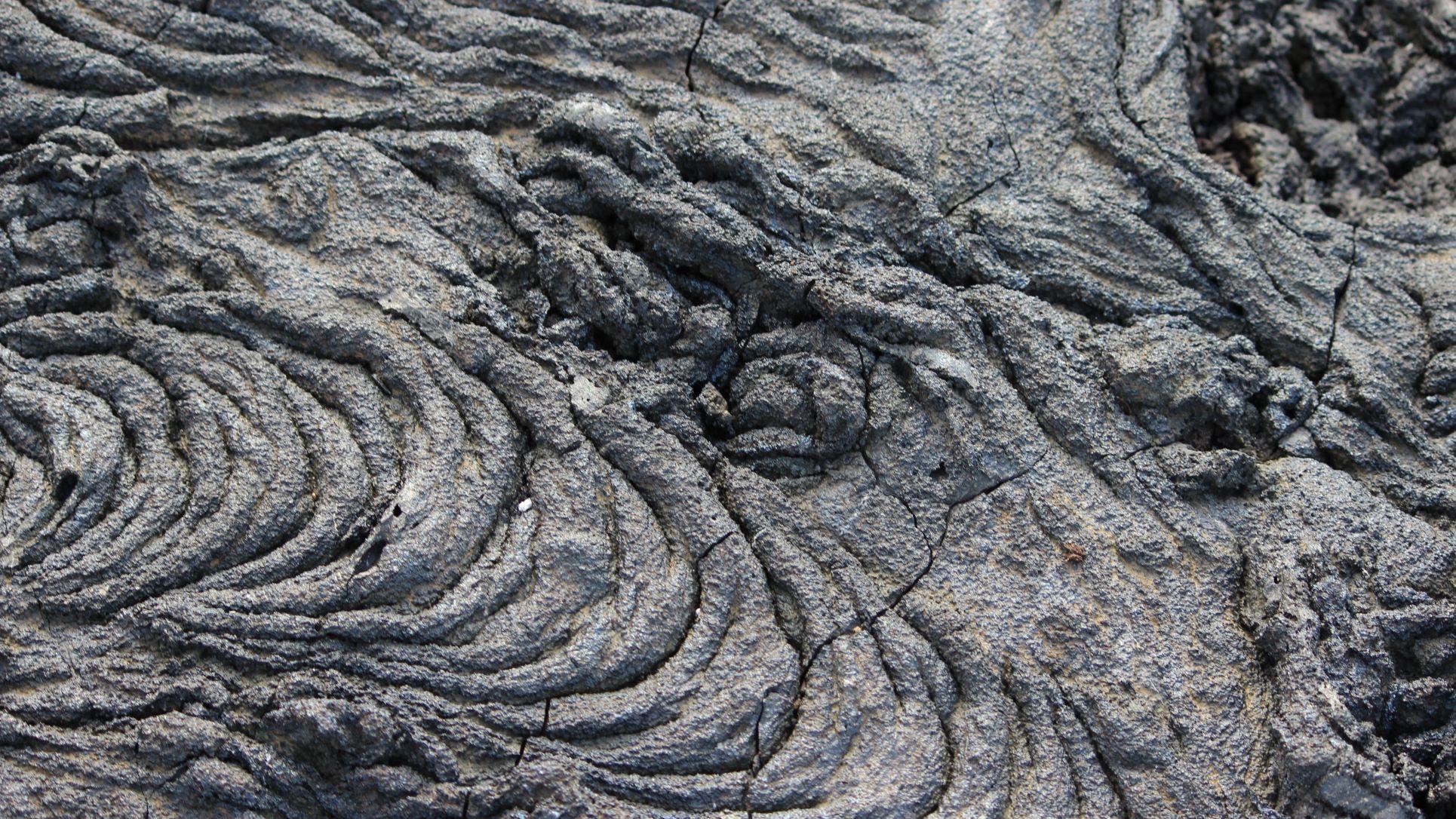 Credit: Buster&Bubby on Flickr Photo of ropey pahoehoe lava