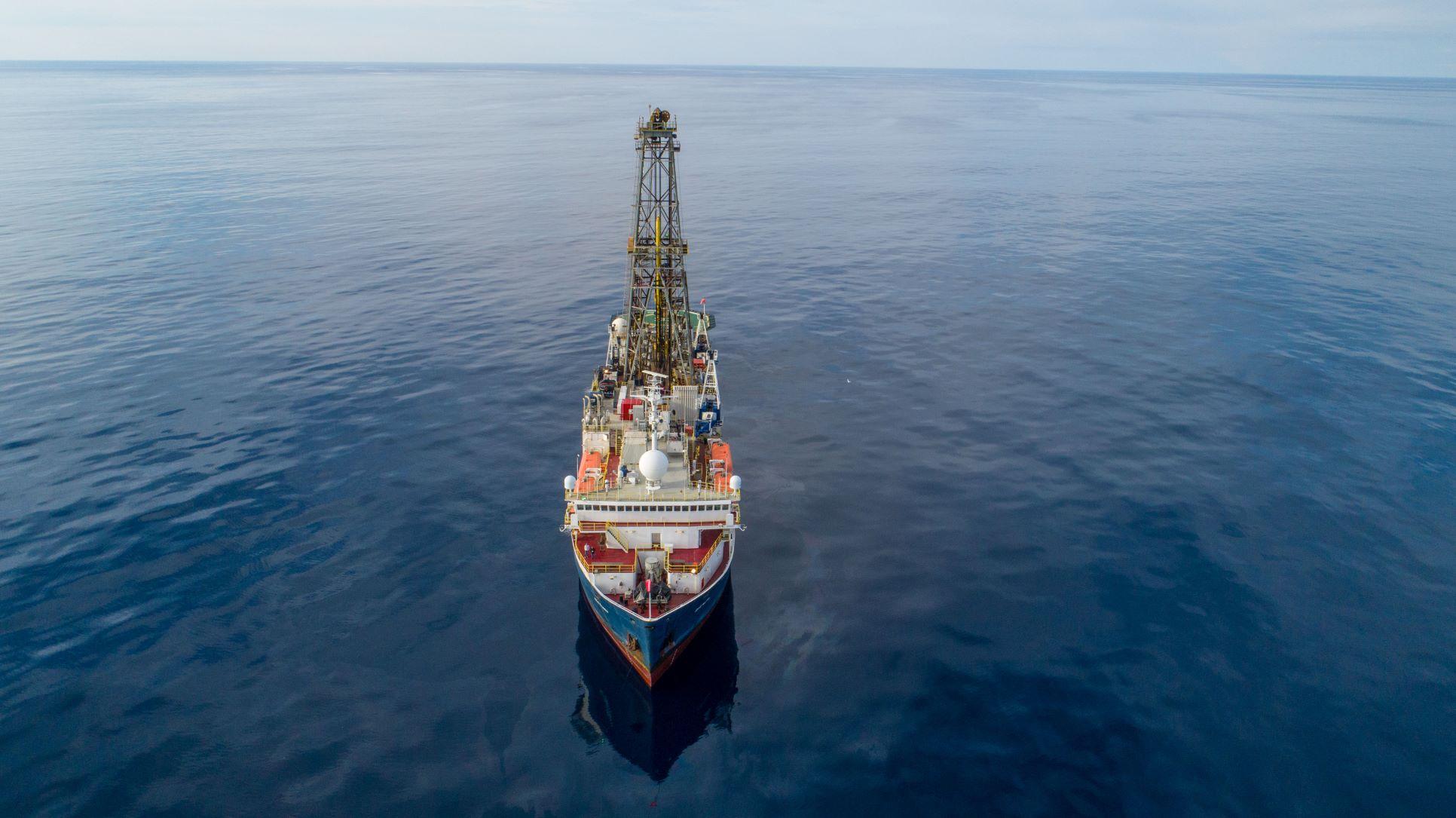 Photo of an ocean drilling ship at sea