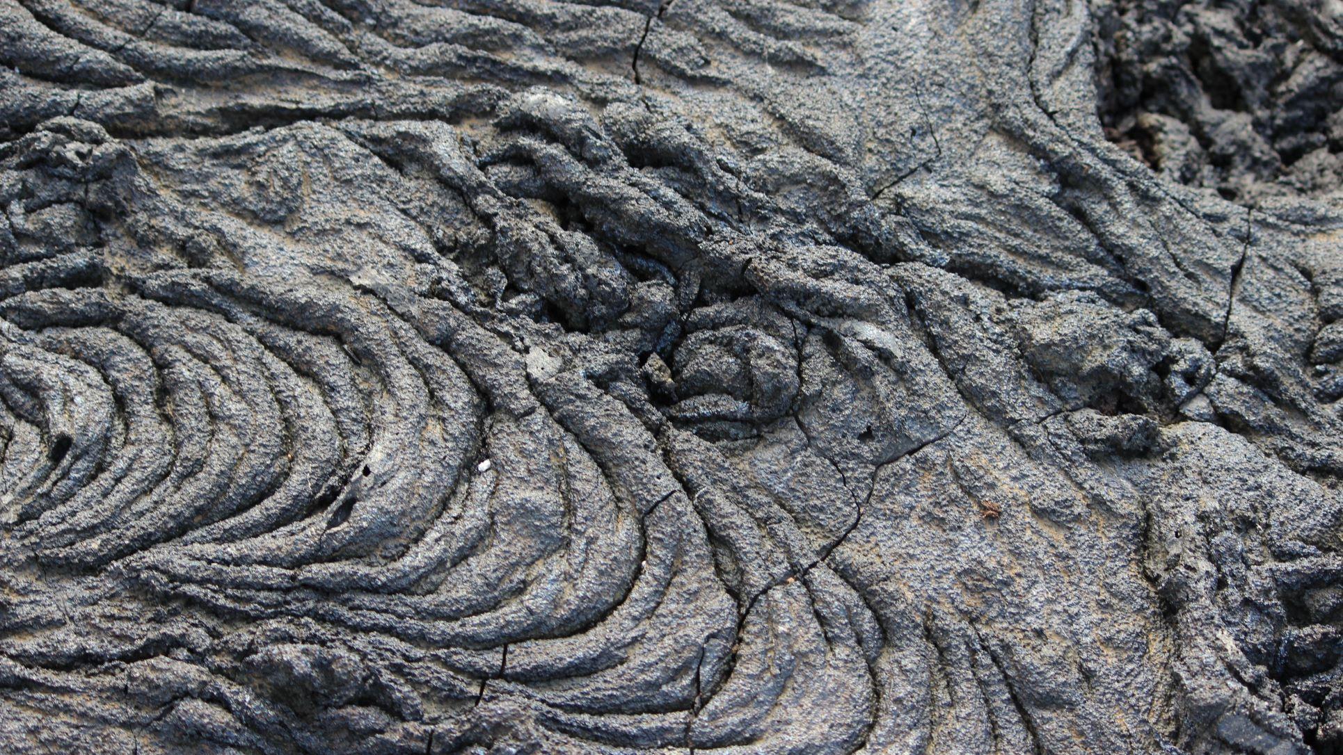 Photo of ropey pahoehoe lava